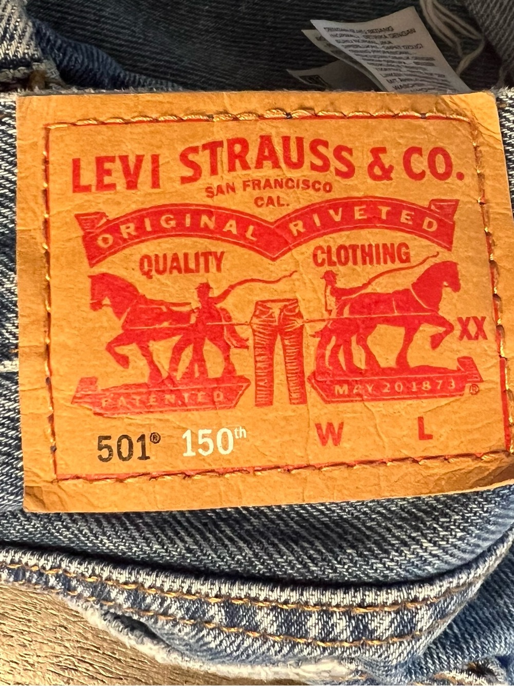 Levi’s 501 High Rise Pieced 150th Anniversary Frayed Hem Jean Shorts Size 28 - Picture 12 of 12
